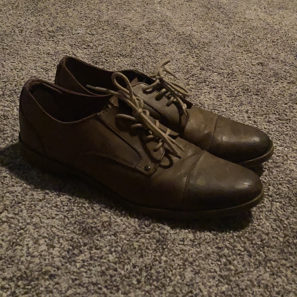 Dress shoes - Picture 2 of 4